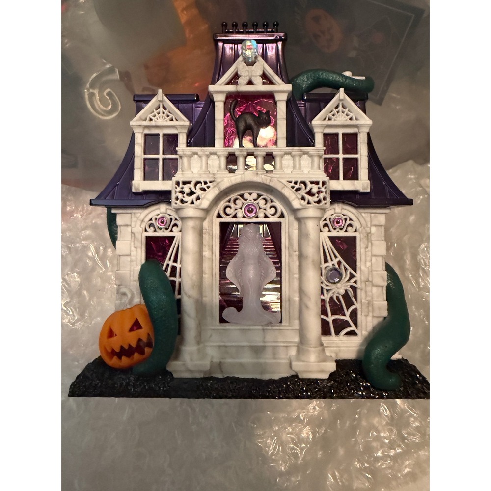 Bath and Body Works Wallflowers Haunted House Light Up Halloween Plug Diffuser